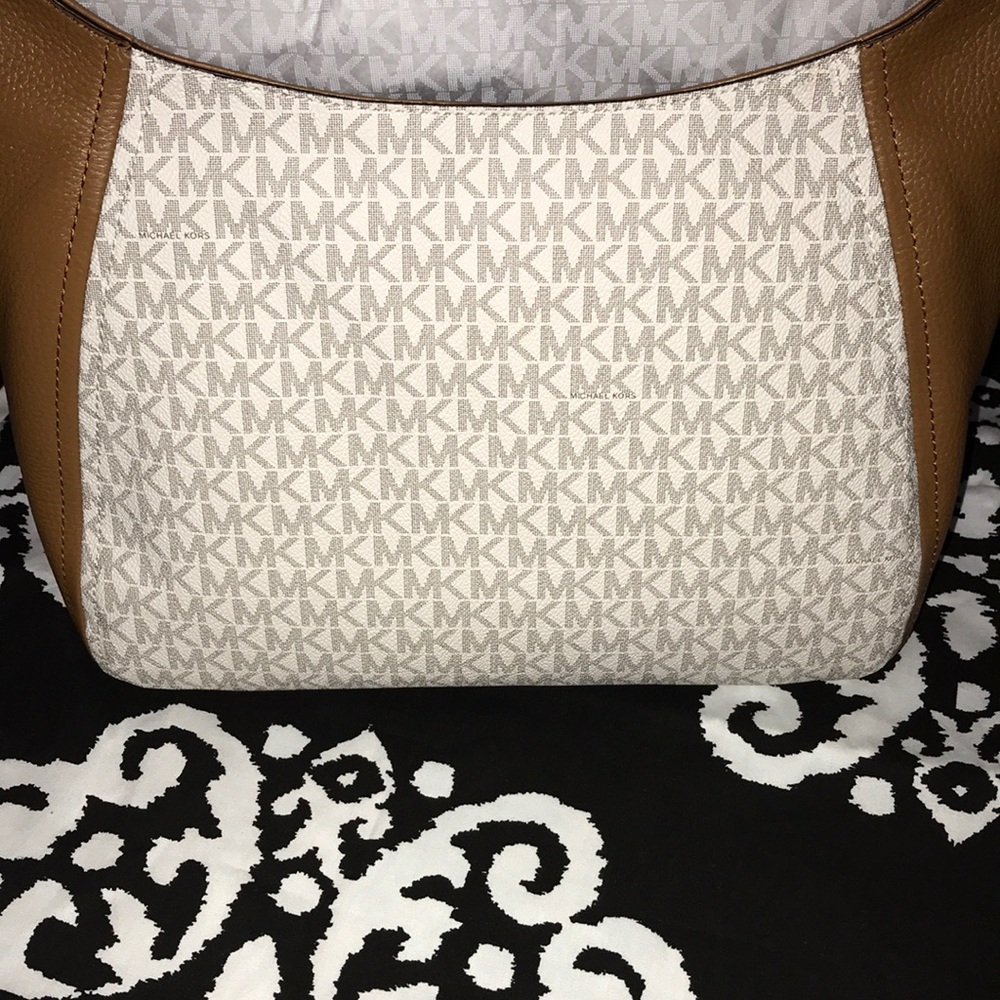 Micheal Kors Fulton large Hobo Purse
